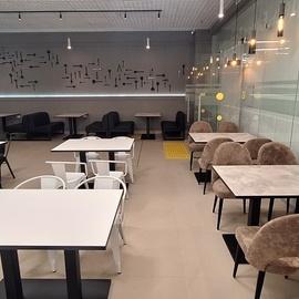 GASTRO HUB
